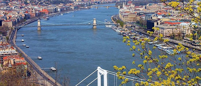 Погода в Будапеште весной Погода в Будапеште весной