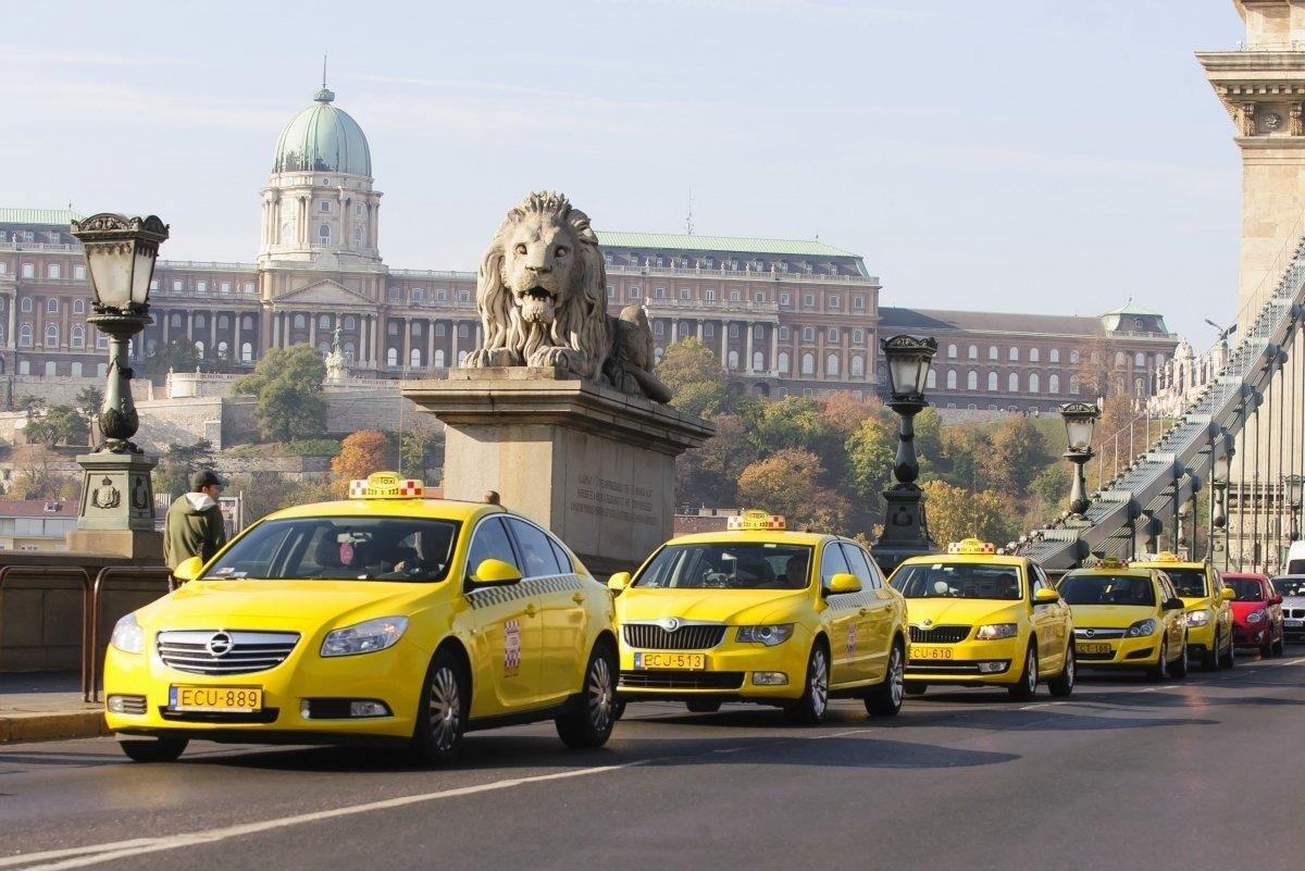 Европа авто. Аэропорт Будапешт такси. Машина 