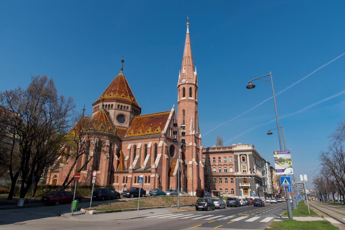 Протестантская церковь на площади Дежу Шилагьи